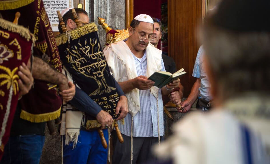 يَهود المغرب في دول العالم يَحتفلون بموسم "رابي نسيم بن نسيم" بالصويرة