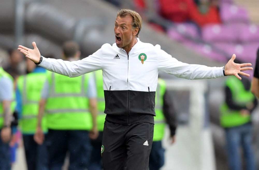 بعد أن أضحى «منبوذ» جامعة لقجع.. رُونار يُؤكد للصحيفة: أنا هنا أتحمل الضغط