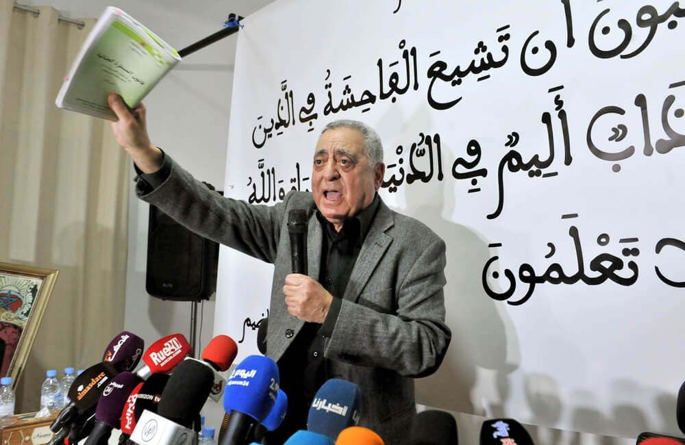 ابتدائية الرباط تدين المحامي زيان بسنة سجنا