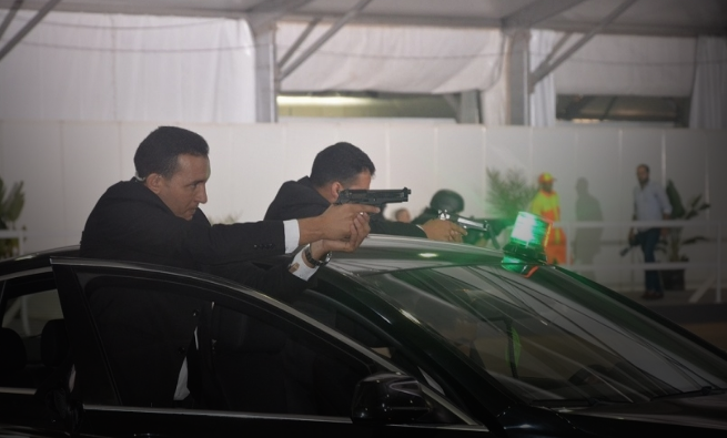  الأمن المغربي يَعتقل بطنجة مُواطن إيطالي يتزعم أحد فروع مافيا "لاكامورا" 