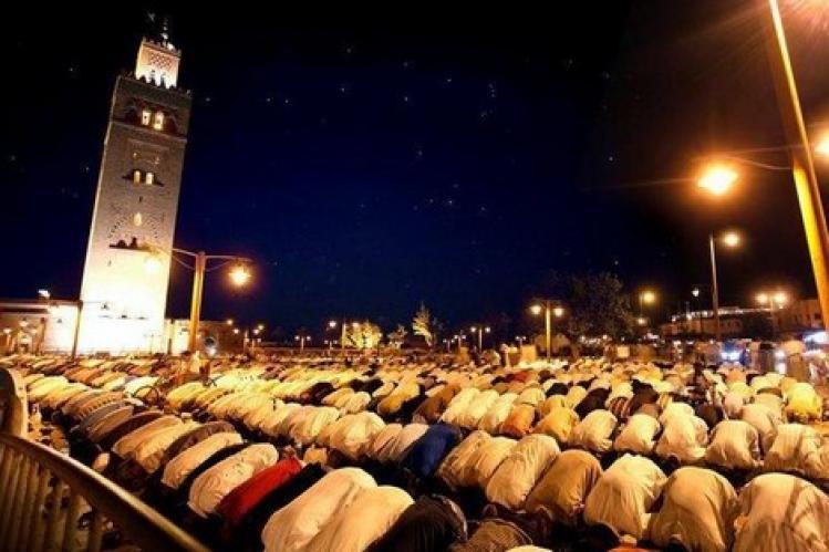 مَسجد الكتبية.. رائعة معمارية إسلامية تستقبل آلاف المصلين يوميا خلال رمضان