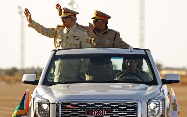 بعد 40 يَومًا من القتال.. حفتر يقصف الأجنحة للسيطرة على القلب