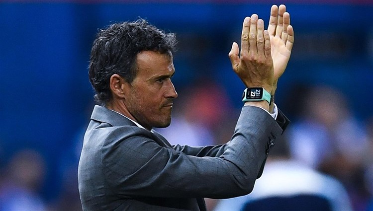 إسبانيا تجدد ثقتها في المدرب إنريكي رغم استمرار غيابه