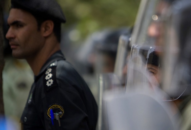  إيران "تحارب" دور أزياء بتهمة الترويج للابتذال 