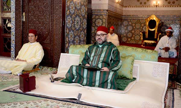  الملك يترأس الدرس الأول من سلسلة الدروس الحسنية 