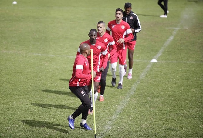  الوداد يخوض آخر حصة تدريبية قبل السفر إلى تونس 