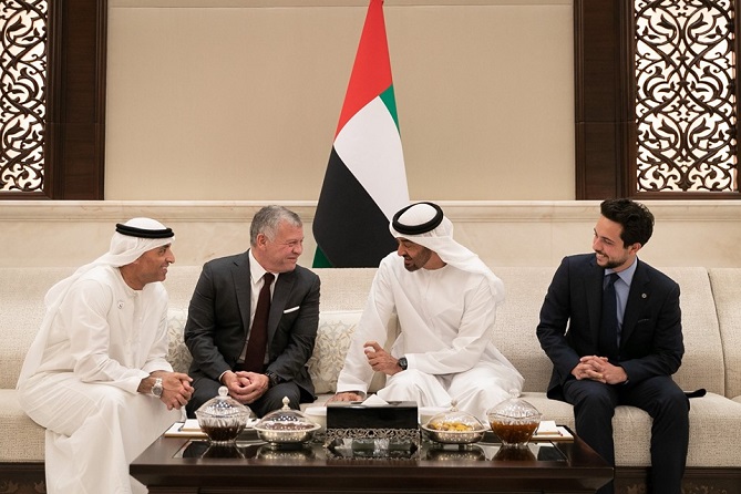 بن زايد: الإمارات تعمل على ضمان حرية الملاحة