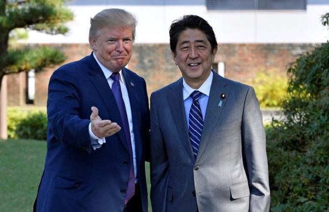  ترامب يضغط على اليابان لتقليص العجز التجاري 