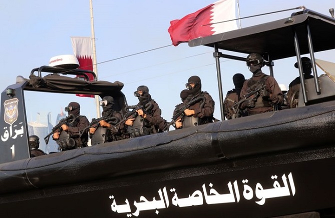  الإمارات العربية تفرج عن زورق عسكري قطري 