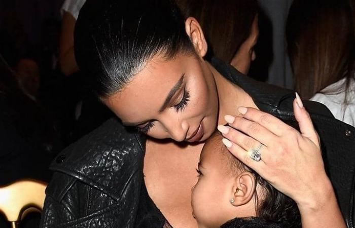  كيم كارداشيان تطلق اسم "سالم" على طفلها الرابع 