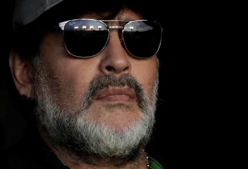  مارادونا يطلب من الجمهور مقاطعة فيلم عن حياته 