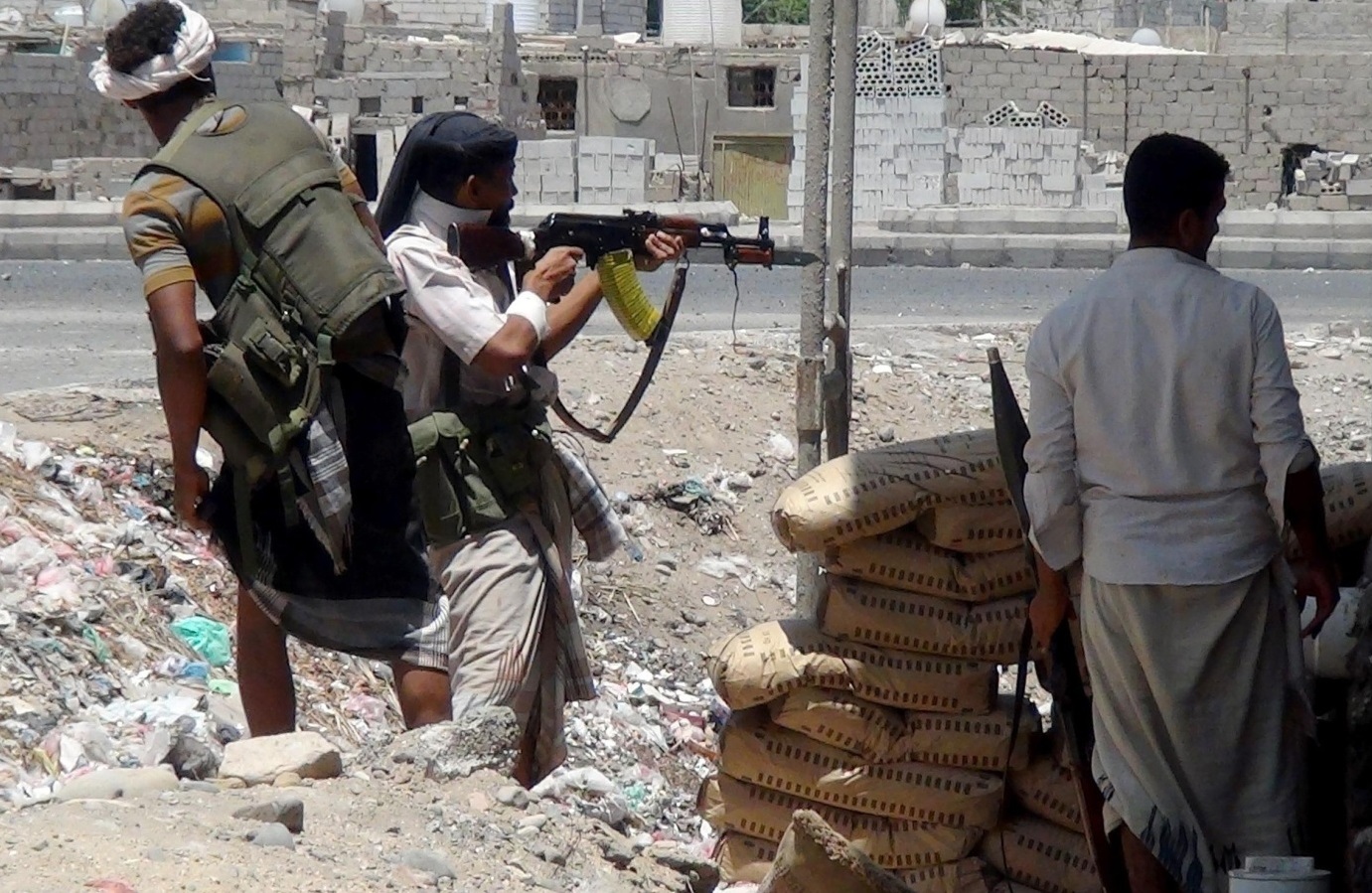  اليمن.. مقتل ما لا يقل عن 13 مسلحا حوثيا في تعز 