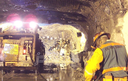 مصرع 5 أشخاص إثر انهيار منجم بإندونيسيا