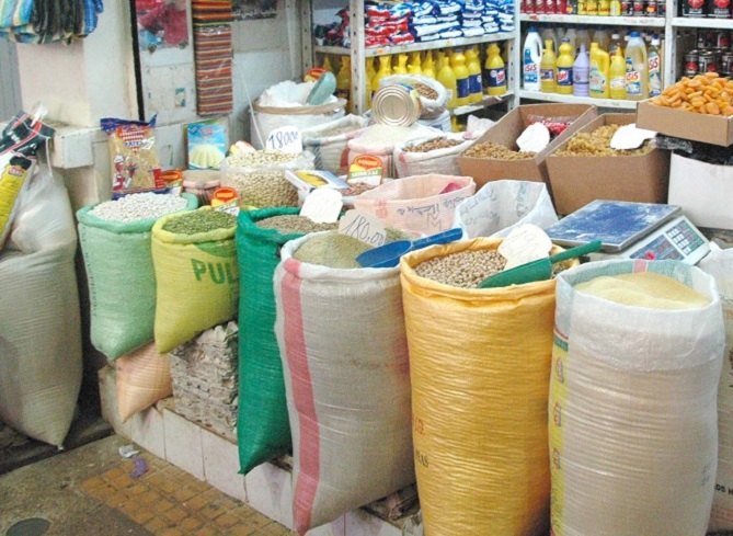  "أونسا" تتلف 251 طنا من المواد الغذائية الفاسدة 