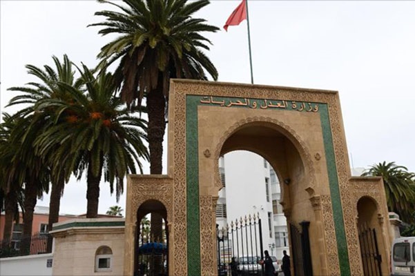 مهندسو وزارة العدل يحتجون بوقفة إنذارية