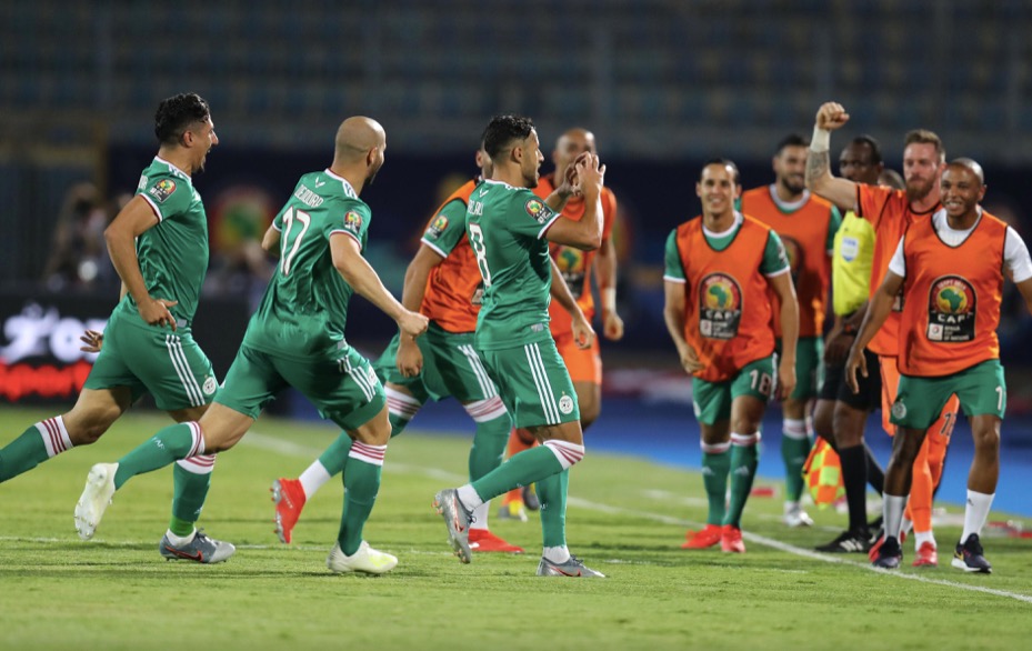  منتخب الجزائر يهزم "أسود التيرينغا" ويتأهل لدور الـ 16 من كأس أمم إفريقيا 