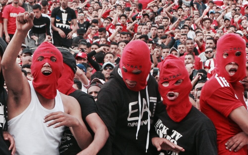 اعتقال عنصرين من "الوينرز" بعد بتر يَد شخص لخلاف حول رسم للرجاء