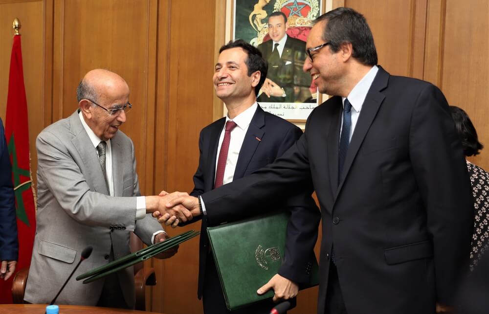  ديون جديدة في "عنق" المملكة.. قرض بـ 2.27 مليار درهم لِتَعْليَة سَدّ وبناء طريق 