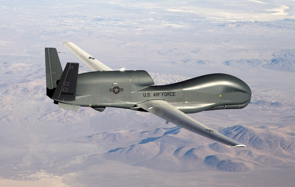  إيران تُسقط طائرة مسيرة أمريكية.. وترامب للإيرانيين: "ارتكبتم خطأ فادحا" 