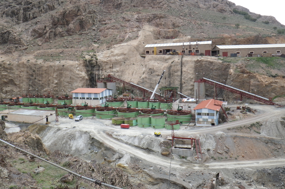 سكان قرية بتارودانت يَحتجون على شركة كندية لاستخراج الفضة تستغل أراضيهم