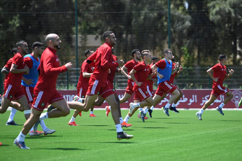 رونار يمنح "الأسود" يوم راحة.. وعودة بوطيب والكعبي لمنافسة حمد الله