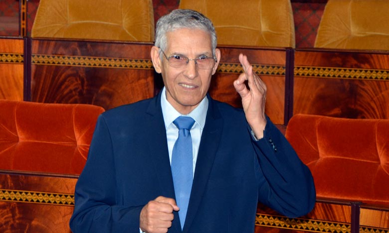 الداودي: الحكومة تأخرت في تسقيف أسعار المحروقات بسبب تقلبات الأسعار