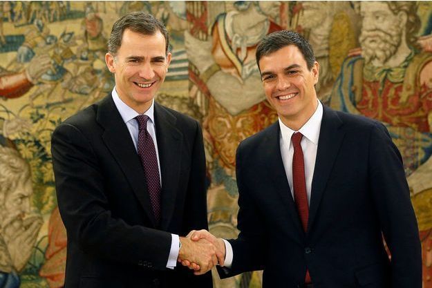  عاهل إسبانيا يَقترح الاشتراكي بيدرو سانشيز كمرشح لرئاسة الحكومة المقبلة 