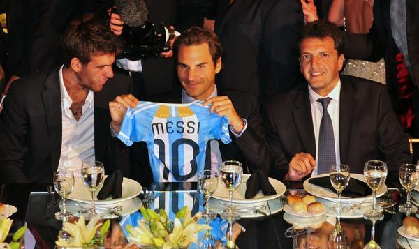  فيدرر يكشف ميزة ميسي النادرة 