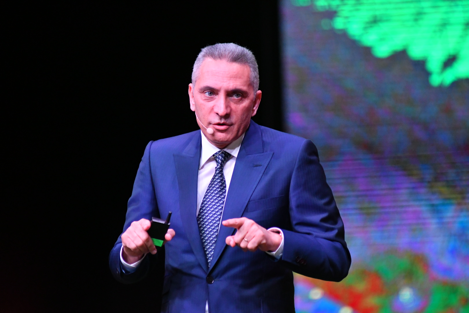  العلمي: بفضل التطور الرقمي.. المغرب  جلب 140 مقاولة لتصنيع أجزاء الطائرات 