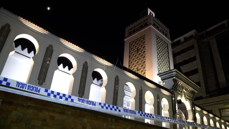  مسجد بمدينة سبتة يتعرض لهجوم مُسلح على يد شخص مجهول 