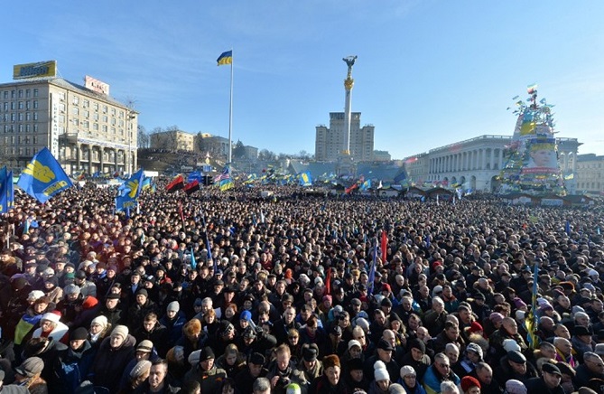  أكثر من نصف الأوكرانيين لم يطلعوا على الدستور 