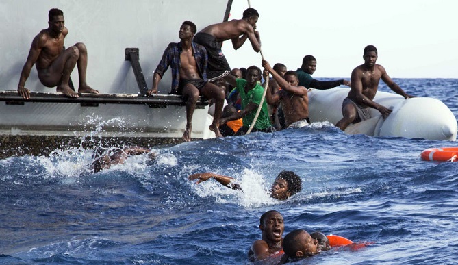  إنقاذ 91 مهاجرا سريا في عرض السواحل الليبية 