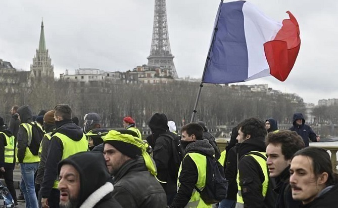  السترات الصفراء تتظاهر للأسبوع الـ31 على التوالي 