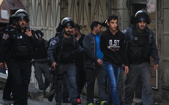  الشرطة الإسرائيلية تعتقل 10 فلسطينيين في القدس‎ 