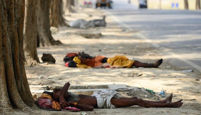  مصرع 43 شخصا إثر إصابتهم بضربة شمس في الهند 