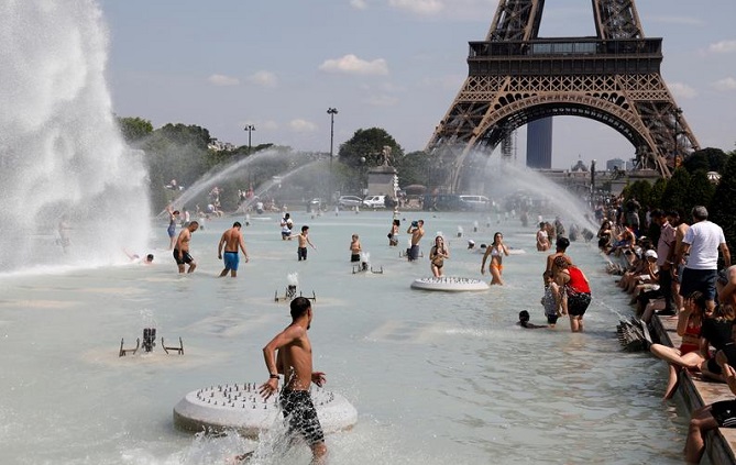  فرنسا.. وفيات جديدة بسبب موجة الحر 