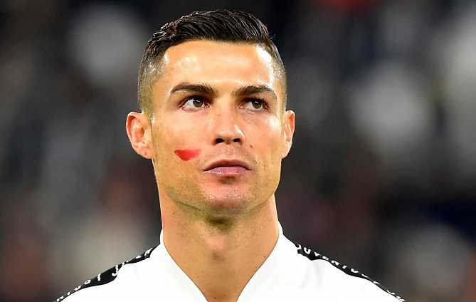  هكذا تفاعل رونالدو مع طلب طفل مريض بالسرطان 