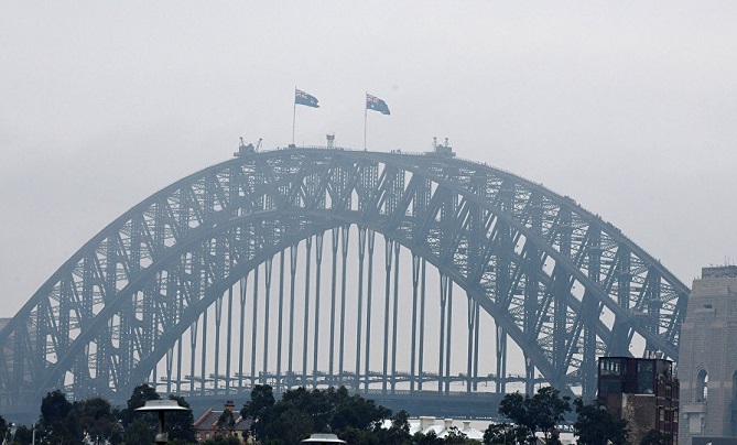 الضباب يغطي سيدني ويتسبب في تأجيل رحلات جوية