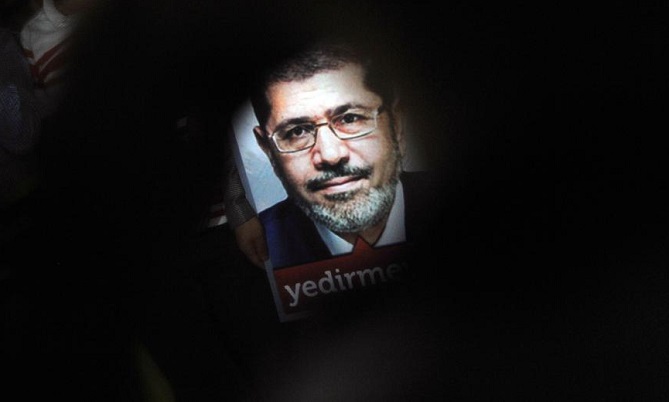  دفن محمد مرسي فجرا بالقاهرة وسط تشديدات أمنية 