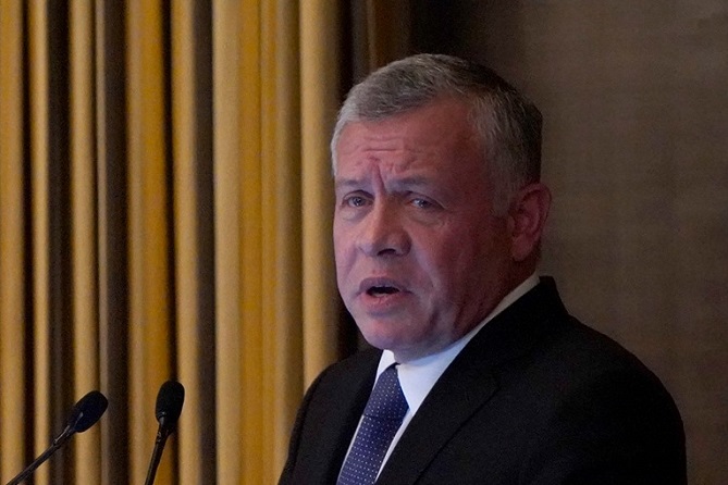 ملك الأردن يبحث بعمان تطورات "صفقة القرن"