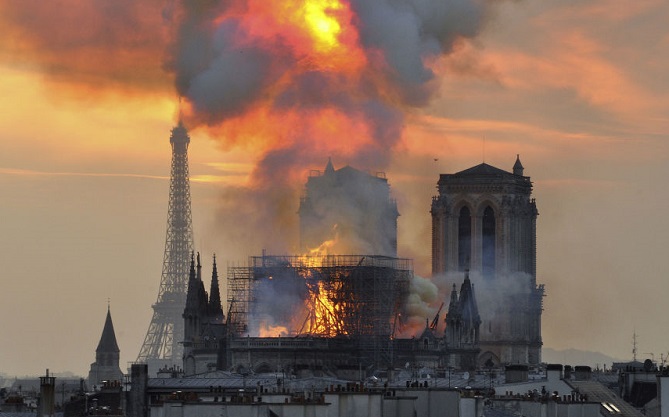 الكشف عن سبب حريق نوتردام