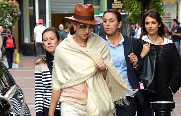  الأميرة لالة سلمى وولي العهد يختاران جزيرة يونانية لقضاء عطلة الصيف 