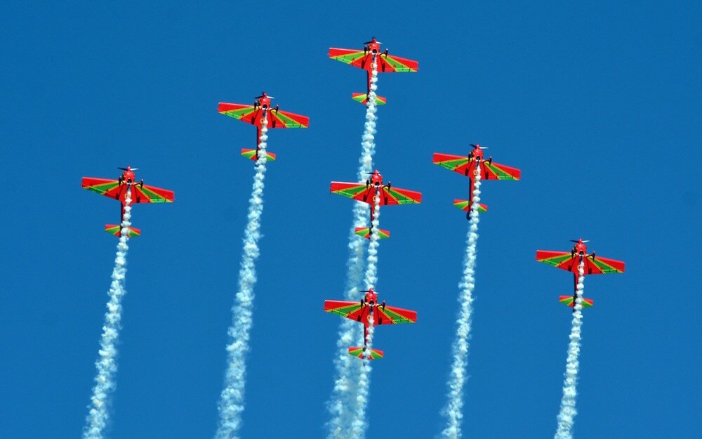 استعراض جوي للقوات الملكية الجوية في أجواء المضيق