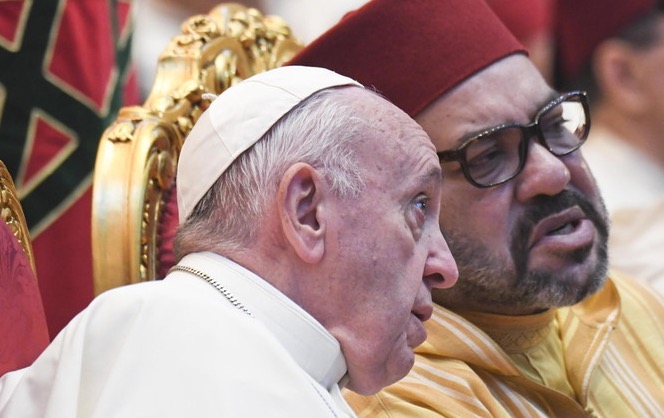 بينهم 7 مغاربة.. البابا يدعو للصلاة على المهاجرين ضحايا القصف بليبيا