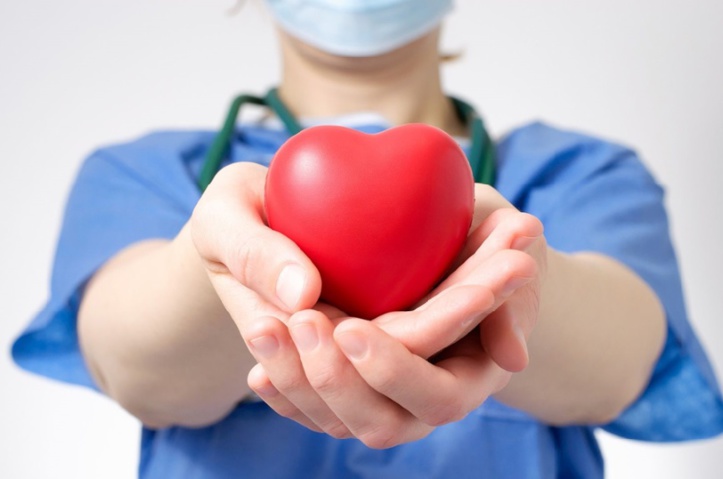 التبرع بالأعضاء في المغرب.. فنانون يتحدثون عن "منح" الحياة بعد مَمَاتهم؟