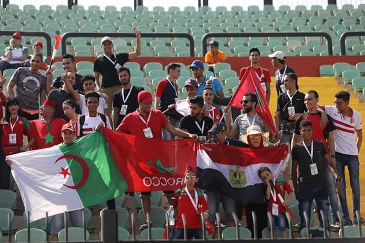 "خاوة خاوة" بين المغرب والجزائر.. الكرة تصلح ما أفسدته السياسة