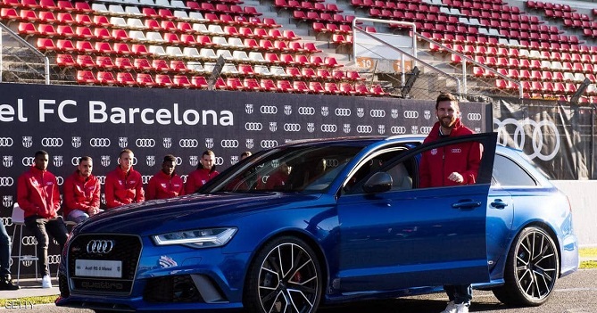  "أودي" تطلب من لاعبي برشلونة إعادة سياراتها 