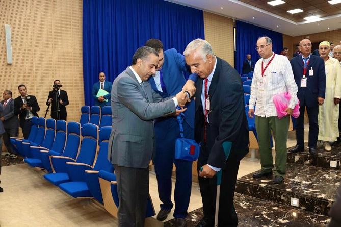  الحموشي يودع أمنيين متقاعدين ذاهبين للحج 