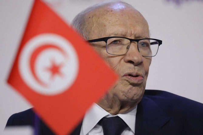  الرئيس التونسي يوقع قرارا بتنظيم الانتخابات 