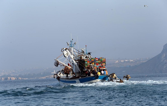 إسبانيا تعلن ارتياحها باتفاقية الصيد مع المغرب